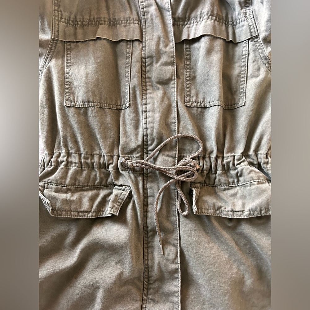 Universal threads jacket - Picture 4 of 6